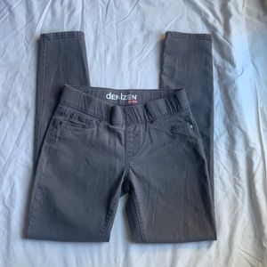 3/$15 Grey skinny jeans (Denizen by Levi’s)